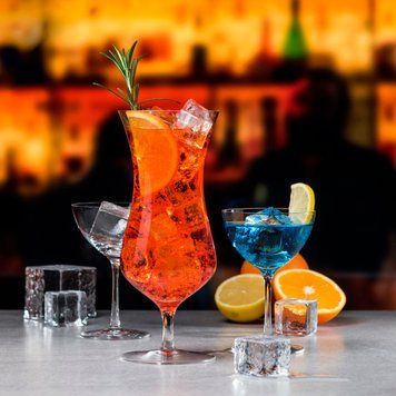 65150800 Бокал для коктейлю Martini 250 мл серія "Classic Cocktails"