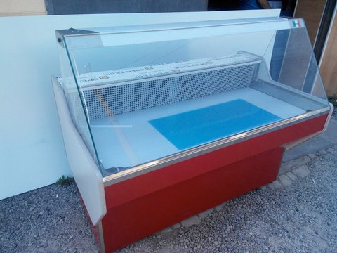Холодильная витрина Maggiore 1.5 Freddo (прямое стекло)+0…+8°С