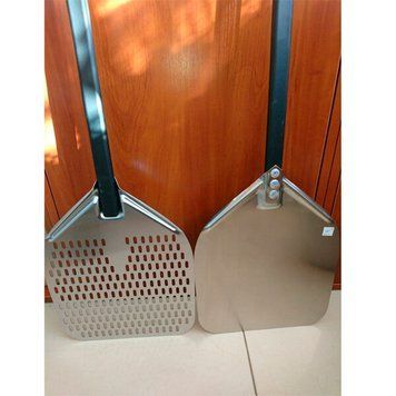 Лопата для пиццы Berg 30х35 см
